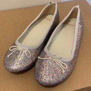 Silvery sparkling ballet flats by J Crew for kids. Size 2 never worn.
